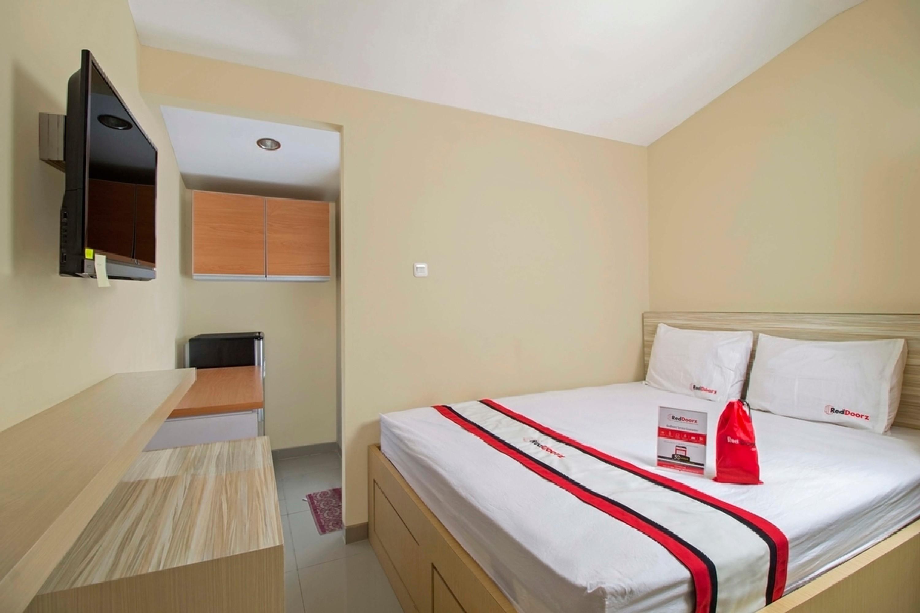 Reddoorz Plus @ Setiabudi Tengah Джакарта Экстерьер фото